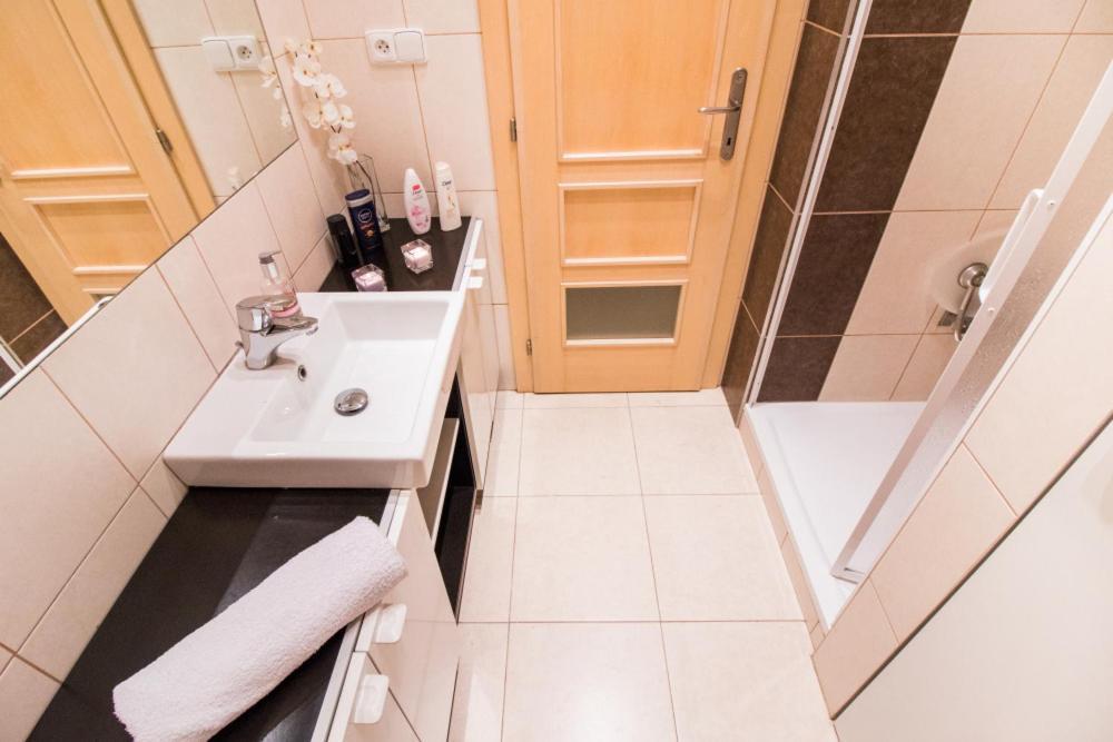Apartamento In The Hearth Of The City Centre, Old Town Square - 3Min Praga Exterior foto